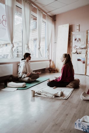 1:1 Yoga - Sarah Thonke - Yoga, Lebenscoaching & Frauenkreise | Anand Navjeet Kaur