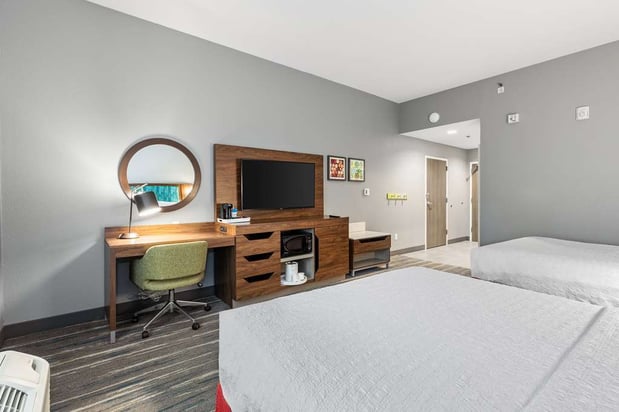 Images Hampton Inn Madison