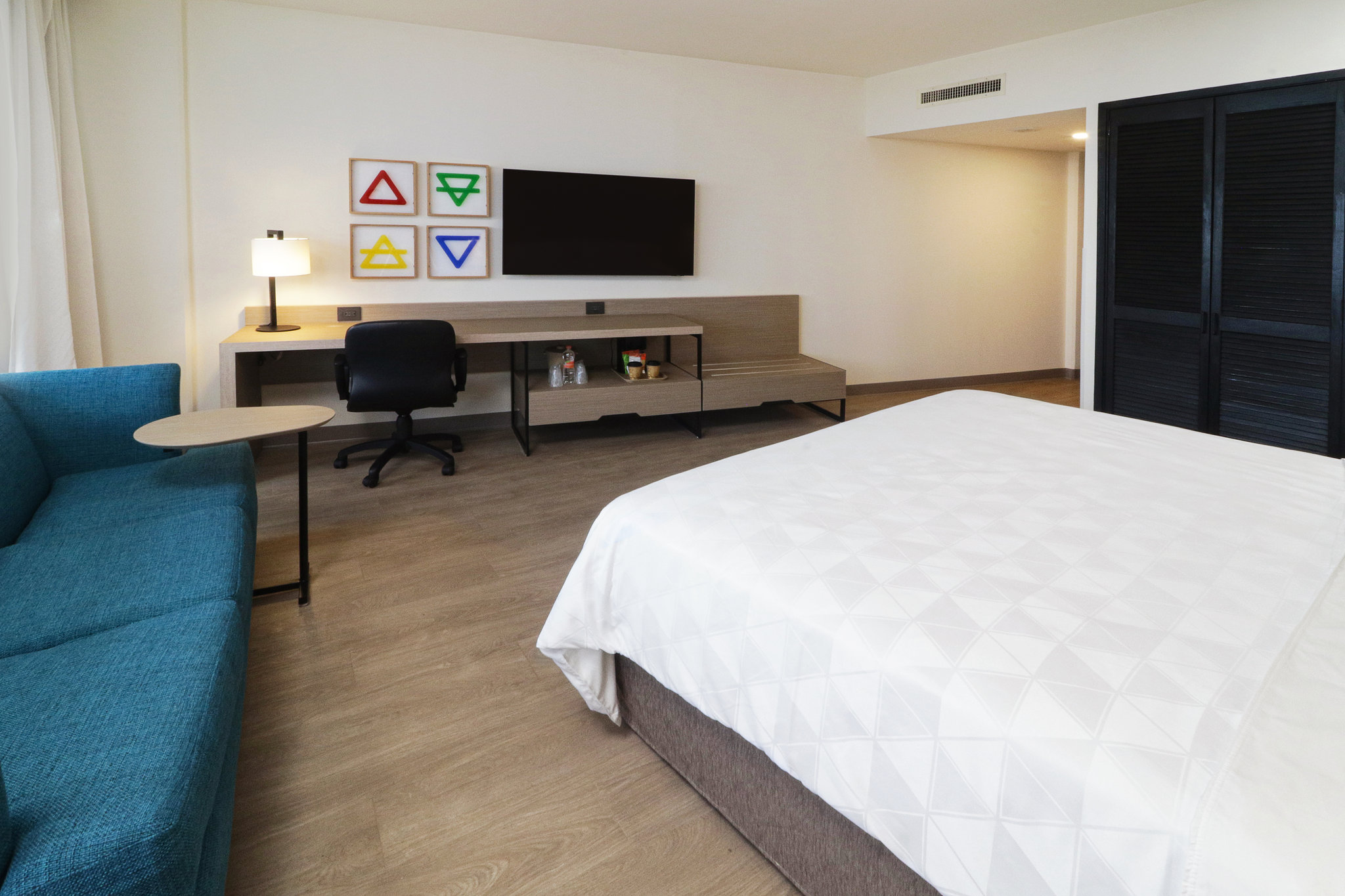 Images Holiday Inn Monterrey-Parque Fundidora by IHG