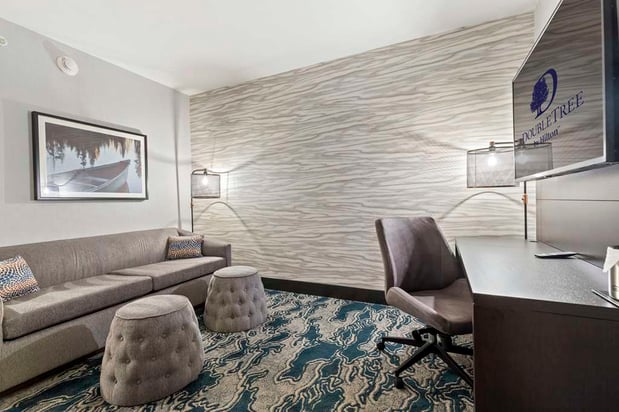 Images DoubleTree by Hilton Front Royal Blue Ridge Shadows