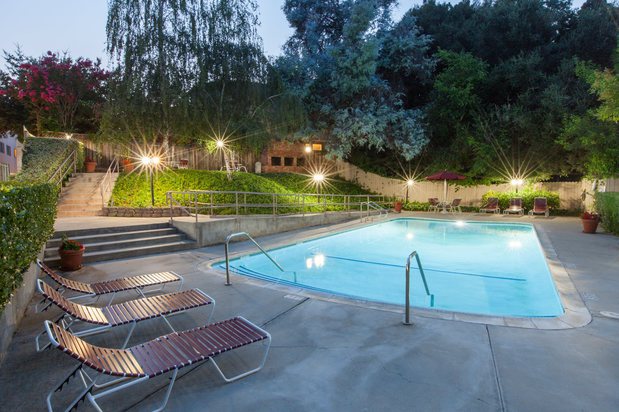 Images The Glens Apartments