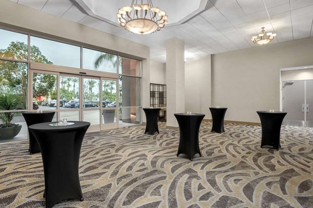 Images Embassy Suites by Hilton Anaheim South