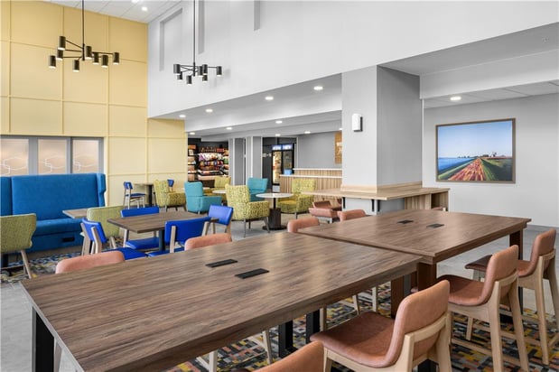 Images Hampton Inn & Suites Moline-Quad City Int'l Aprt