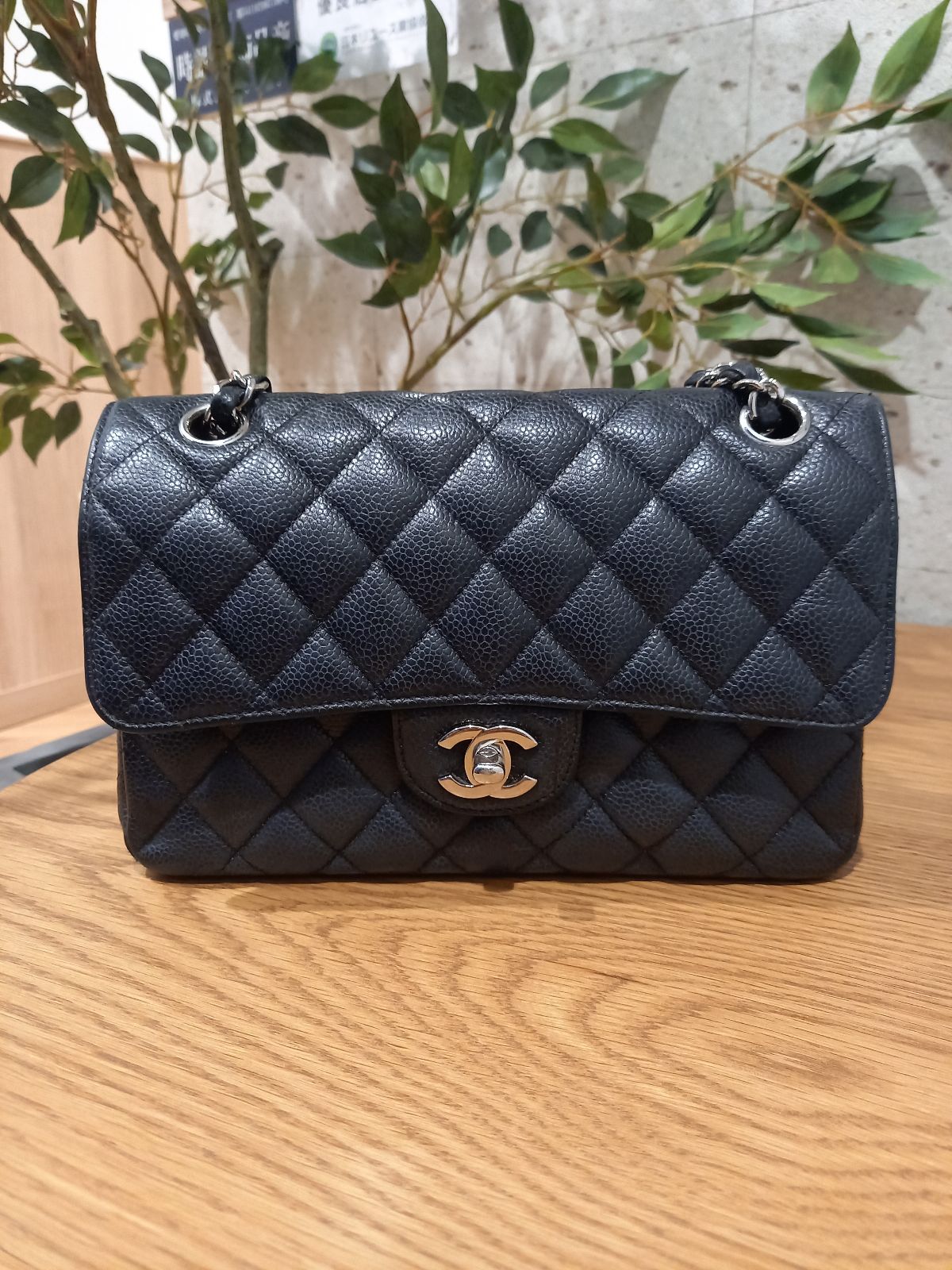 Images KOMEHYO（コメ兵）買取センター南森町