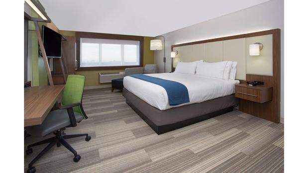 Images Holiday Inn Express & Suites Olathe South, an IHG Hotel