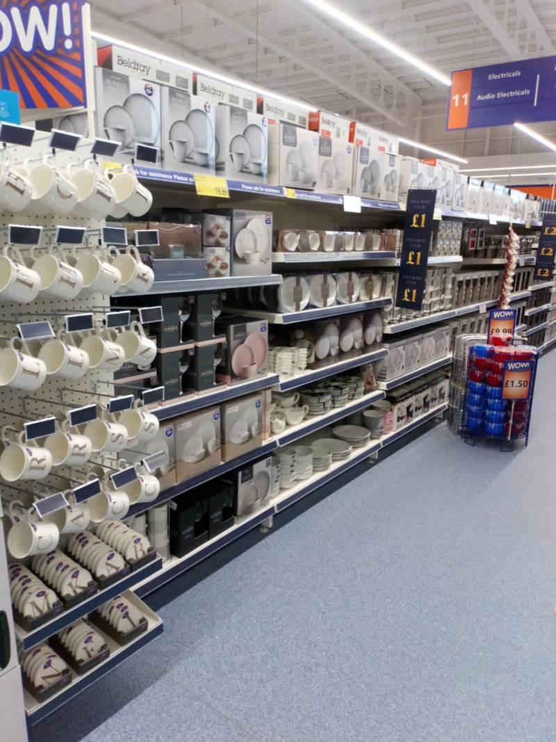 B&M's brand new store in Dundee stocks an extensive range of kitchen essentials, from cookware and utensils to placemats, dinnerware and glassware.