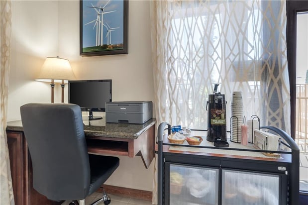 Images Best Western Desert Winds