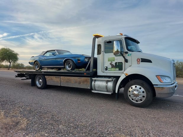 Images Freeway Towing & Storage