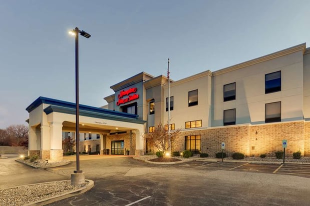 Images Hampton Inn & Suites St. Louis-Edwardsville