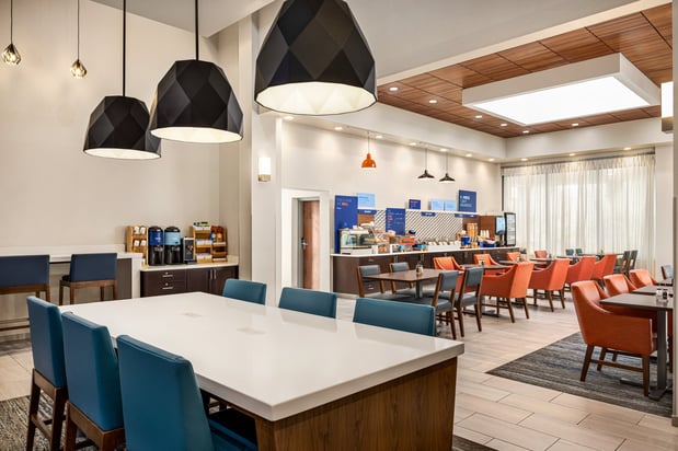 Images Holiday Inn Express & Suites Indianapolis W - Airport Area by IHG
