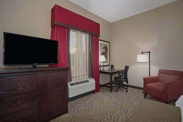 Images Hampton Inn & Suites I-35/Mulvane