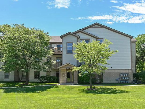 Images Reserve at Eagle Ridge Apartment Homes