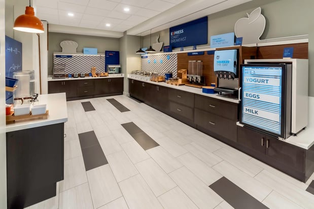 Images Holiday Inn Express & Suites Milwaukee – West Allis by IHG