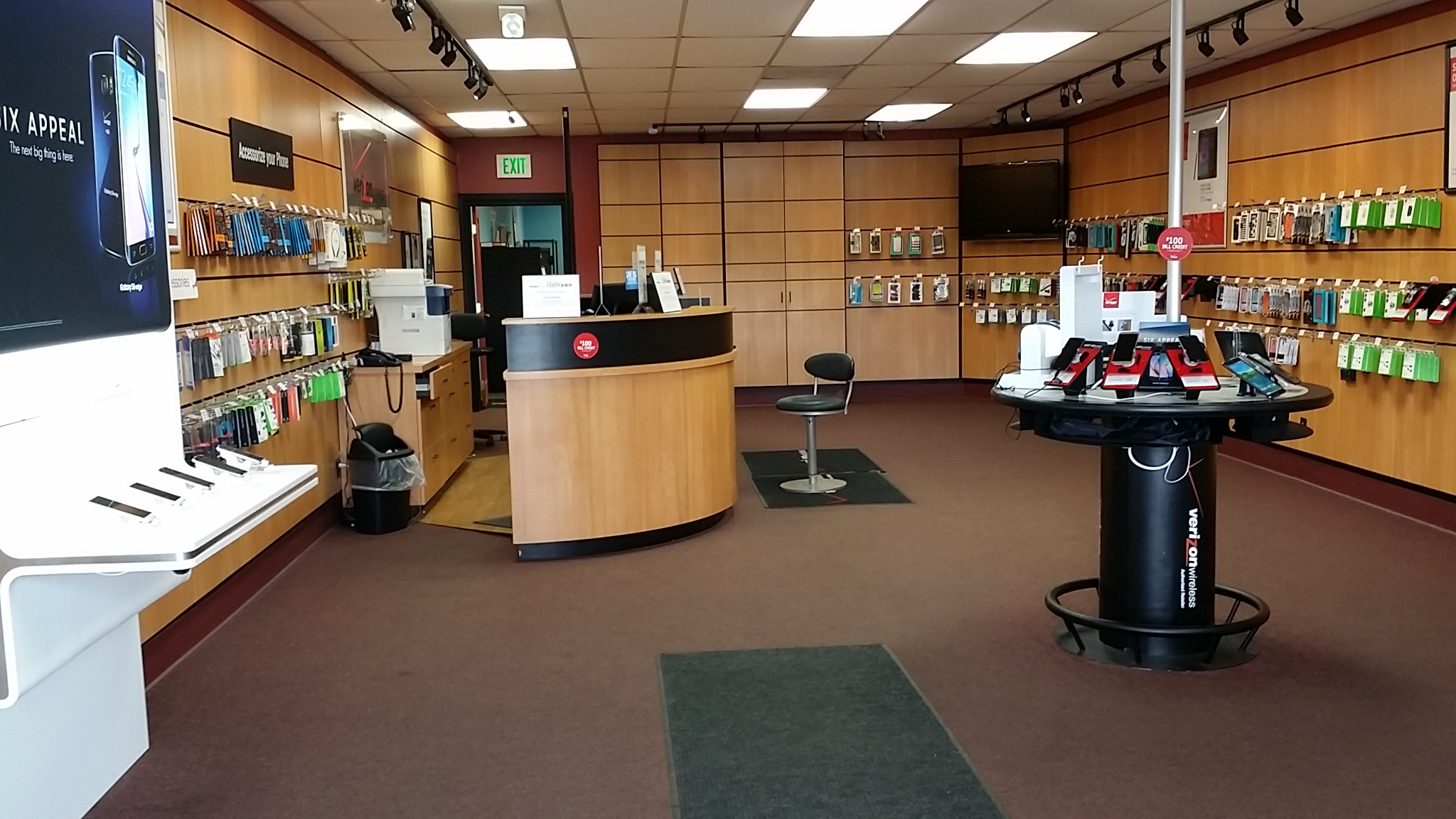 Verizon Authorized Retailer – GoWireless Photo