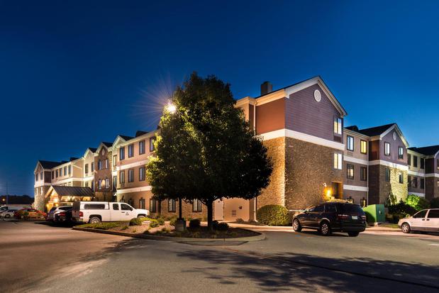 Images Staybridge Suites Ofallon Chesterfield by IHG