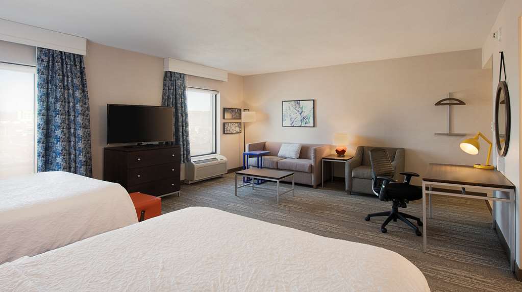 Guest room Hampton Inn & Suites by Hilton Halifax - Dartmouth Dartmouth (902)406-7700