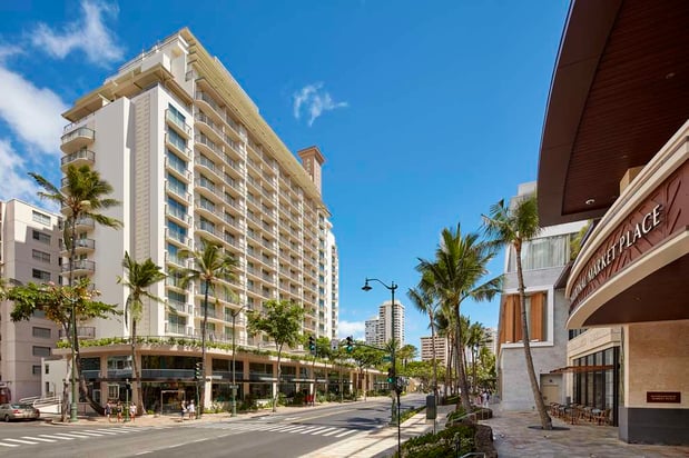 Images Hilton Garden Inn Waikiki Beach
