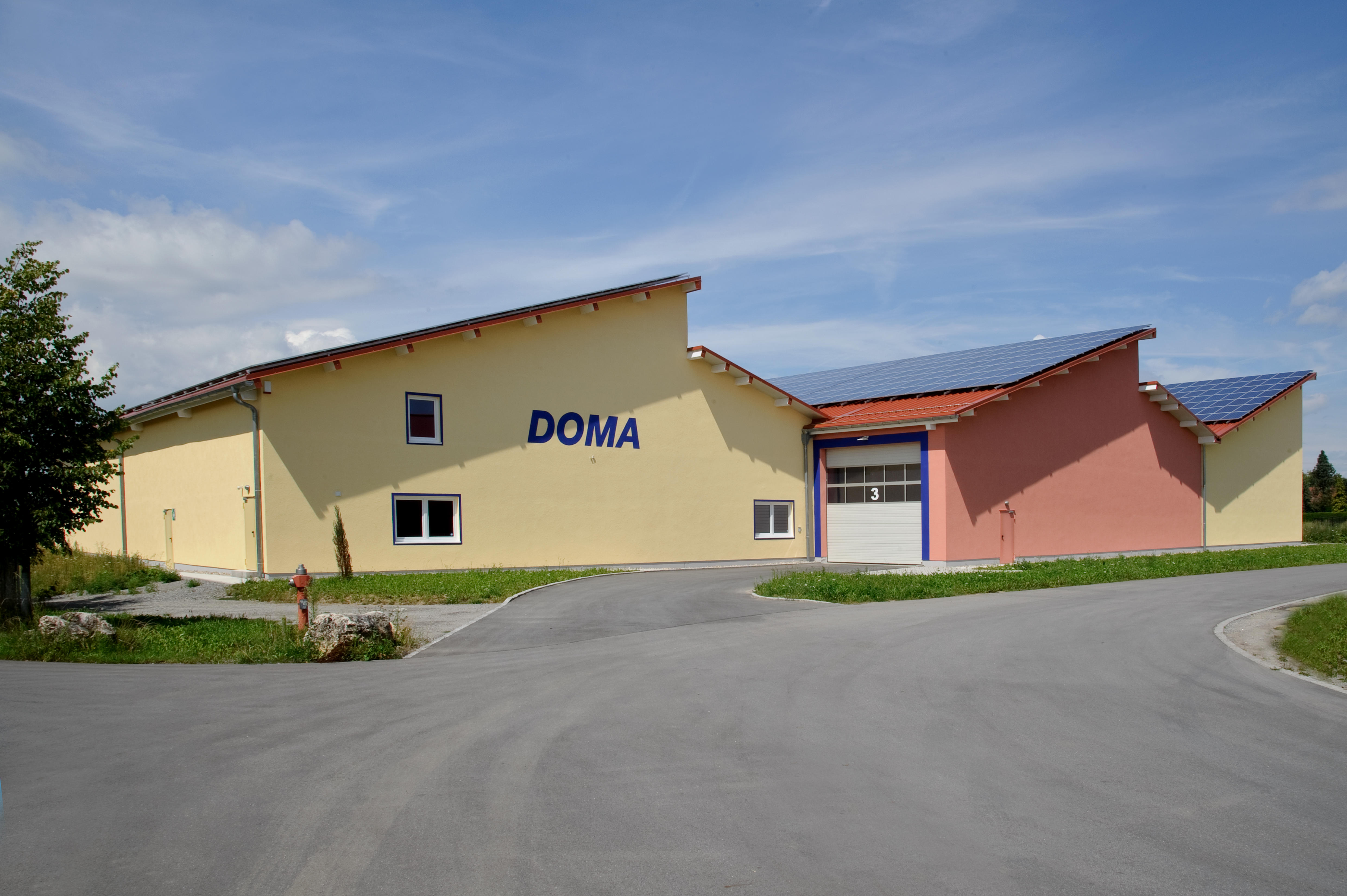 DOMA Autozubehör und Industriebedarf GmbH, Gewerbegebiet 2 in Mariaposching