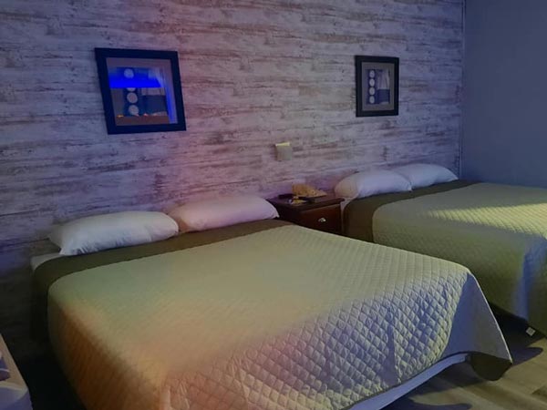 Images Coachlight Inn Motel