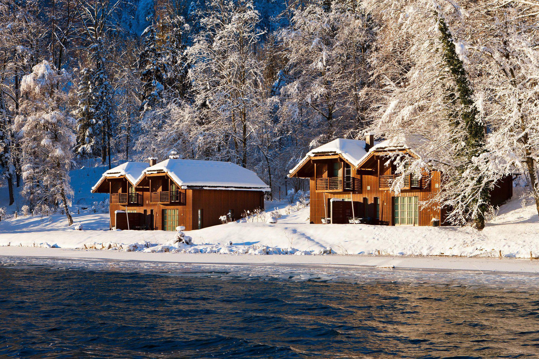 Schloss Fuschl, a Luxury Collection Resort & Spa, Fuschlsee-Salzburg, Schloss Strasse 19 in Hof Bei Salzburg