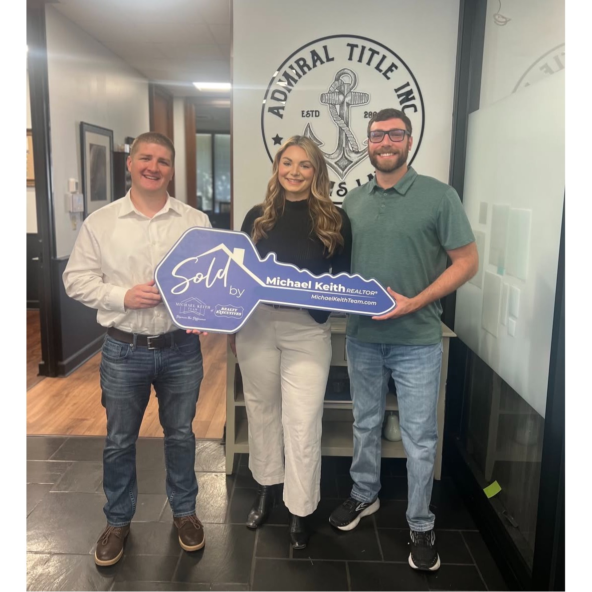 A proud moment celebrating another successful closing with clients who trusted me to guide them through every step of their real estate journey. Whether navigating homes or terrain, my goal is to provide clarity, confidence, and a smooth experience from start to finish. Grateful for the opportunity to help another family move forward and build their legacy here in East Tennessee.