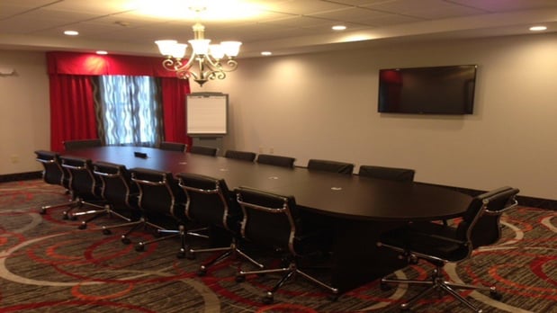 Images Holiday Inn & Suites Lafayette North by IHG