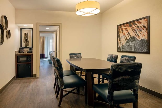 Images Embassy Suites by Hilton New Orleans