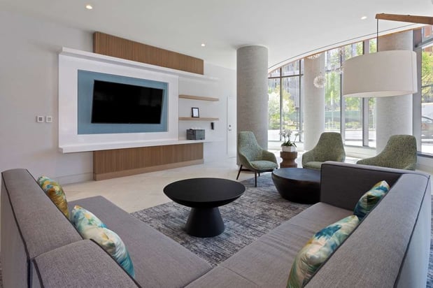 Images Hilton Garden Inn Boston Brookline