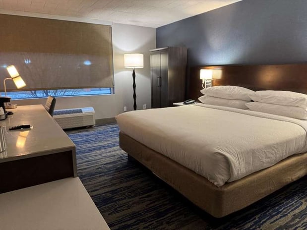 Images Skyline Hotel Detroit Airport, SureStay Collection by BW