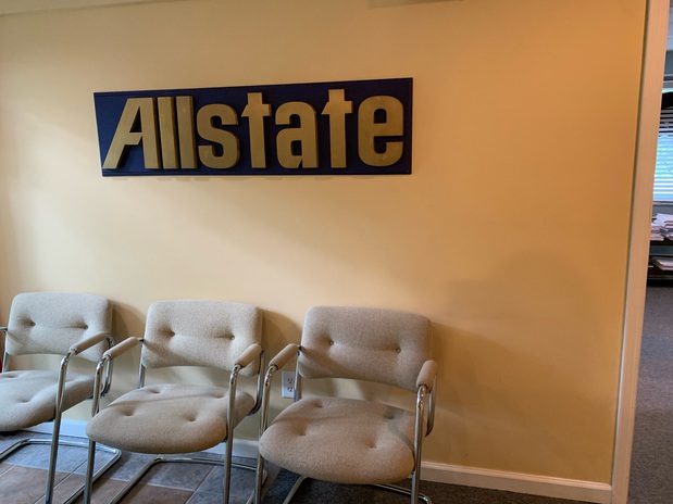 Images Lindsay Vereb: Allstate Insurance