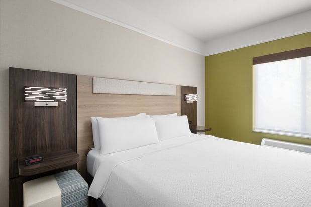 Images Holiday Inn Express & Suites San Dimas by IHG