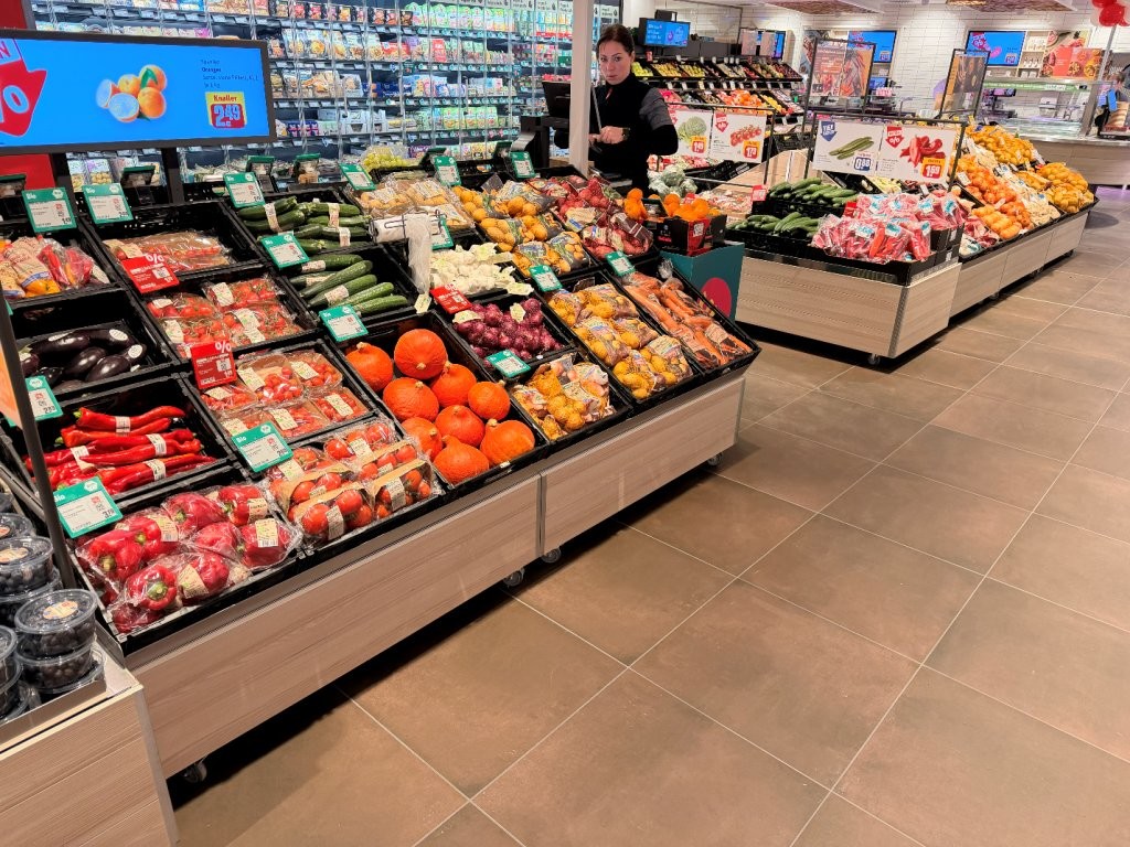 REWE, Unterfeldring 1 in Vierkirchen/Esterhofen