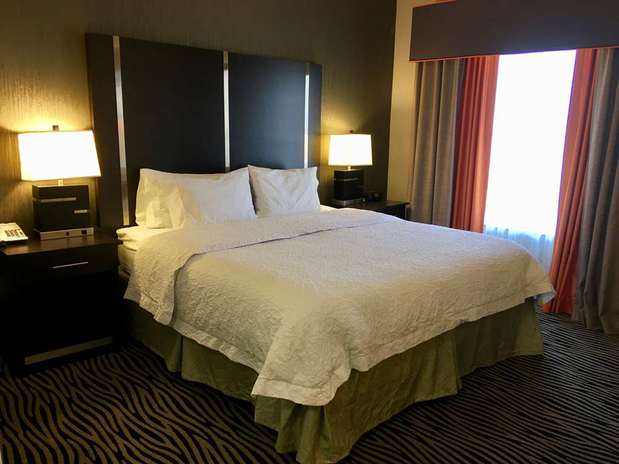 Images Hampton Inn & Suites Tulsa/Central