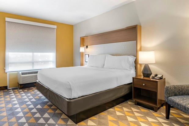 Images Holiday Inn Louisville Airport South by IHG
