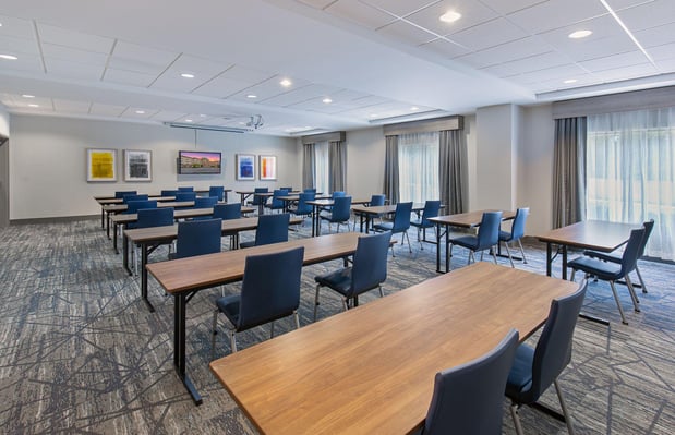 Images Holiday Inn Express & Suites Cleveland Northwest by IHG