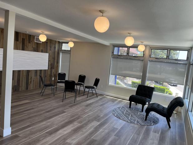 Images Akua Strong Addiction Outpatient Treatment San Diego