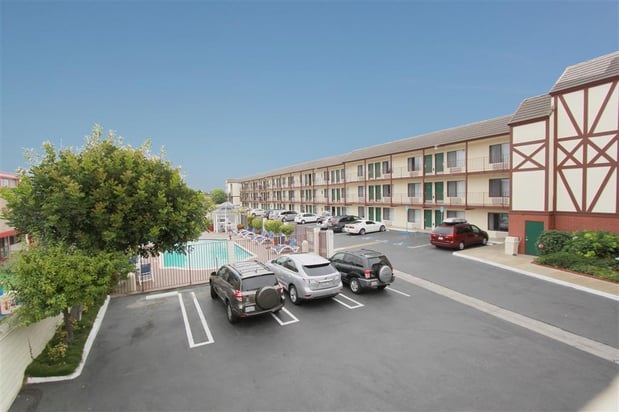 Images Best Western Surf City