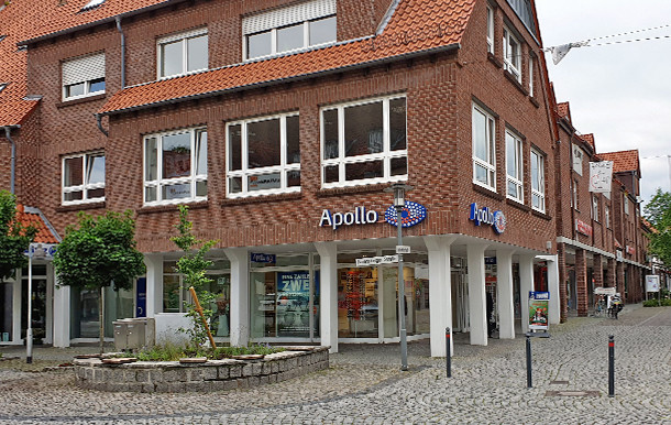 Bild 1 Apollo-Optik in Halle