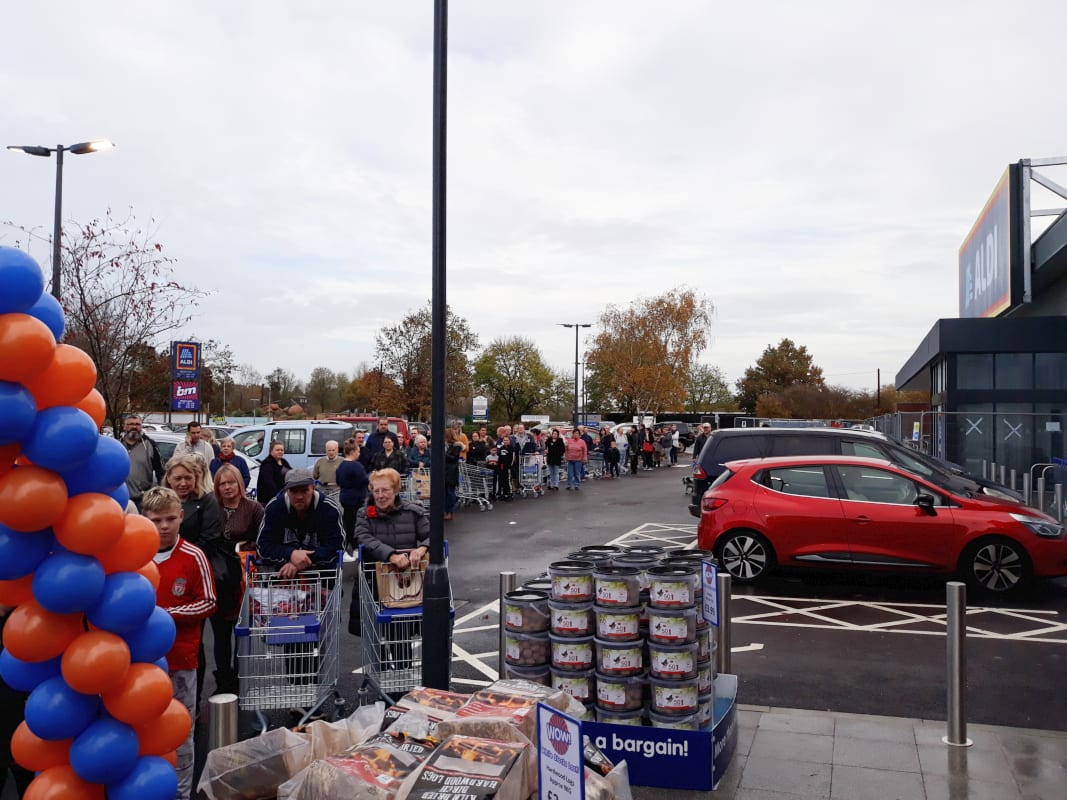 Tonbridge was buzzing with excitement on Saturday, with shoppers queuing through the Cannon Lane Retail Park car park. B&M opened its 600th store in the town.