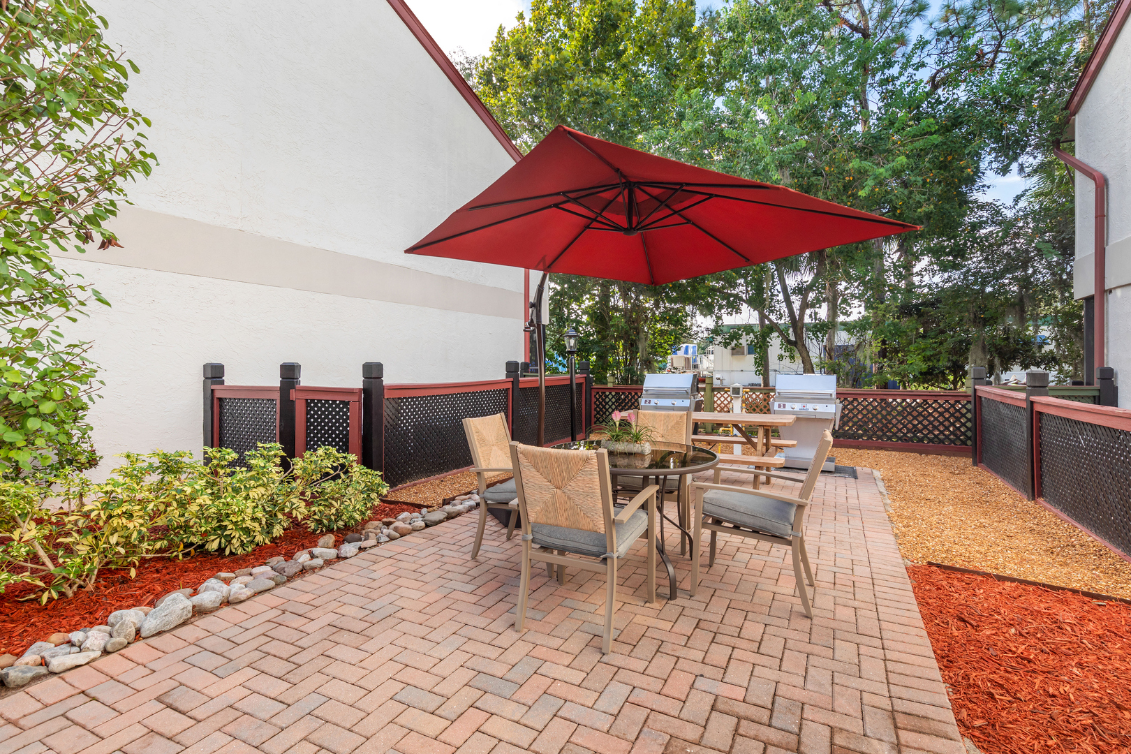 Outdoor seating at Bryan's Spanish Cove.