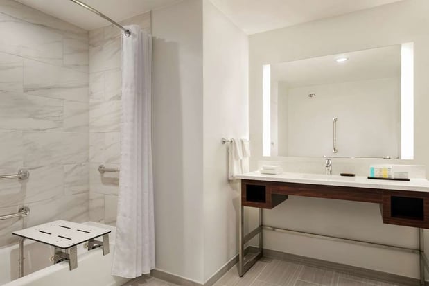 Images Embassy Suites by Hilton Noblesville Indianapolis Conference Center