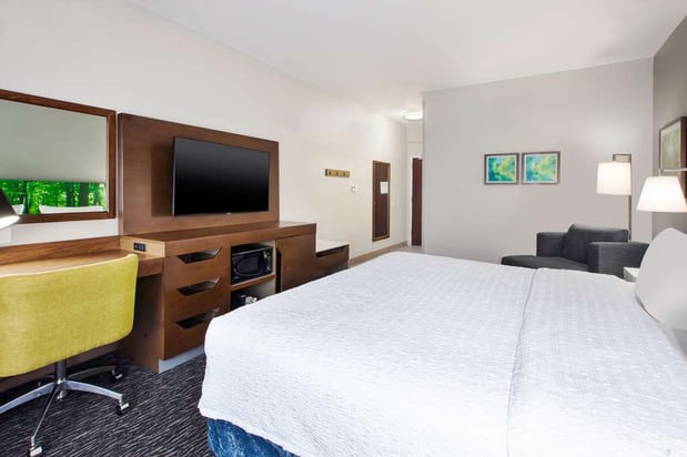 Images Hampton Inn Clarion