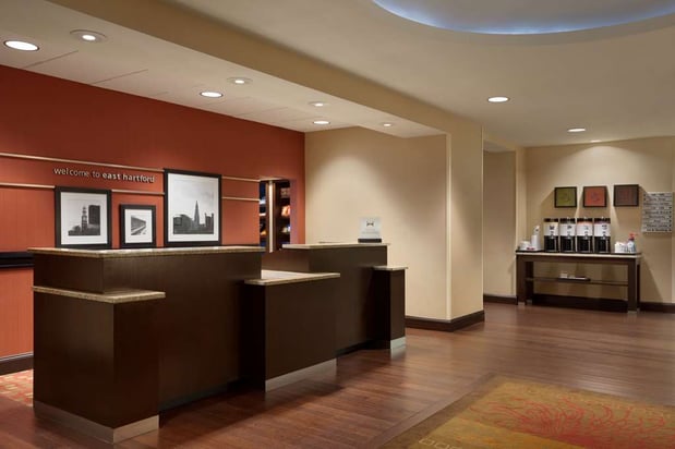 Images Hampton Inn & Suites Hartford/East Hartford
