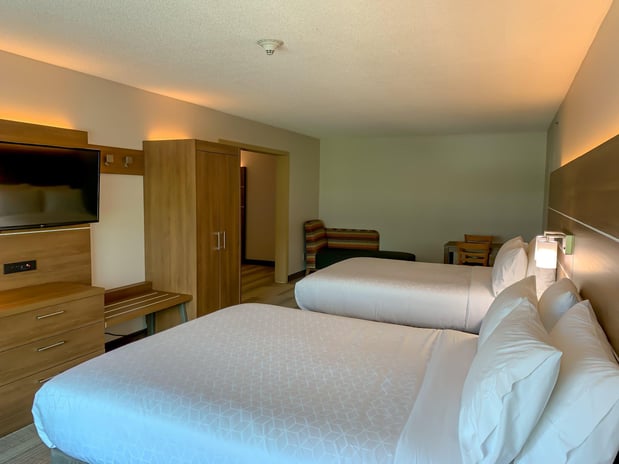 Images Holiday Inn Express & Suites Lexington Dtwn Area-Keeneland by IHG