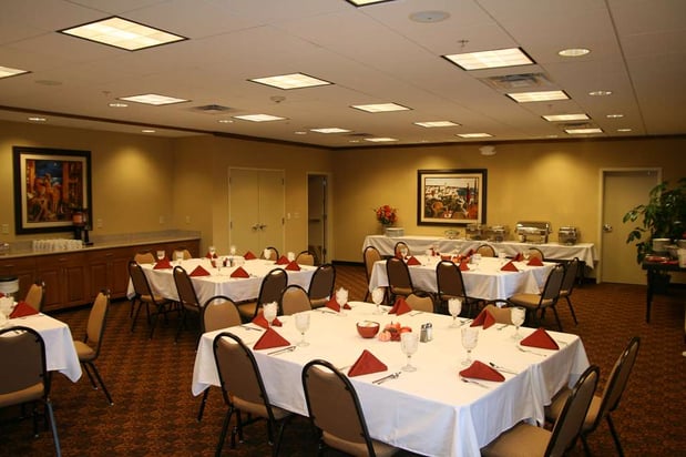 Images Hampton Inn & Suites Warren