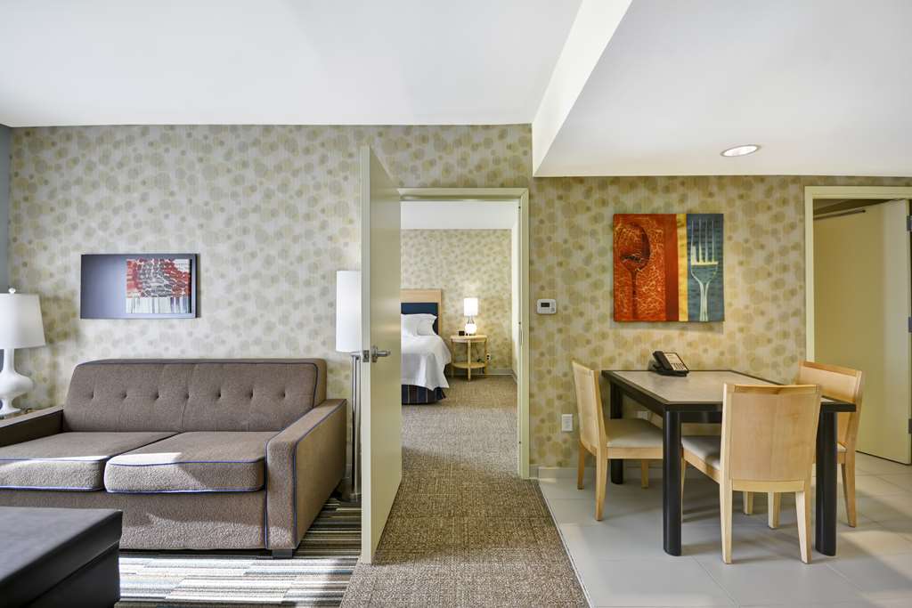 Guest room