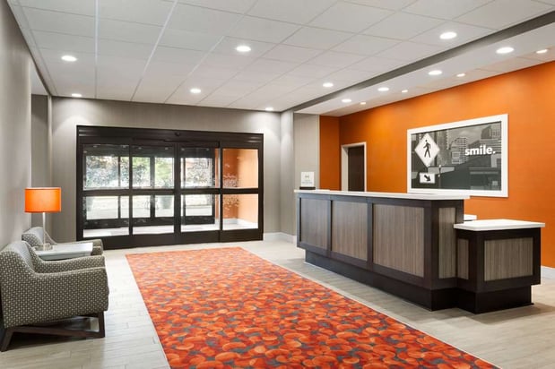 Images Hampton Inn North Olmsted Cleveland Airport