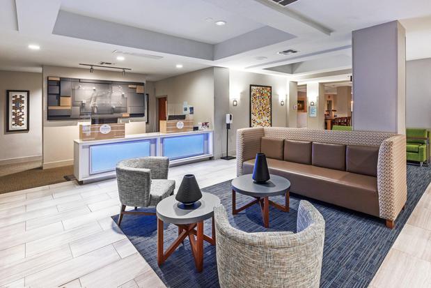 Images Holiday Inn Express & Suites Shreveport - West by IHG
