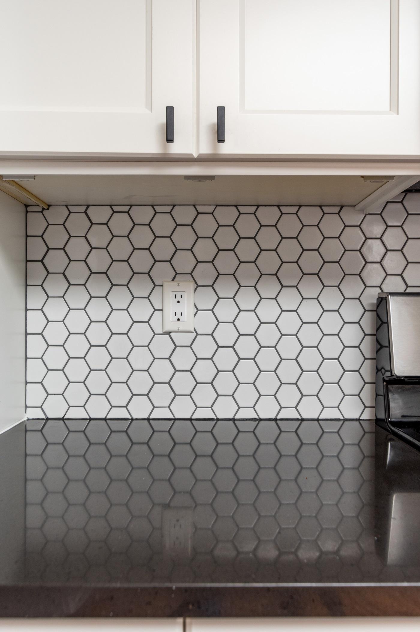 From vibrant mosaic patterns to sleek subway tiles, our Backsplash collection offers endless possibi Kitchen Tune-Up Savannah Brunswick Savannah (912)424-8907