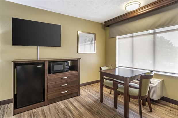 Images Best Western Plaza Inn